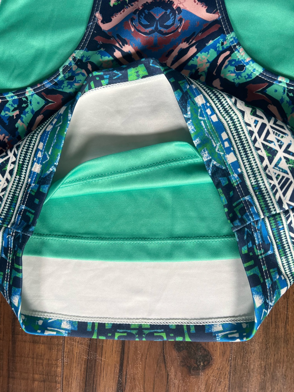 Windsor Patterned Racerback Crop Top - Size Large - Picture 5 of 7